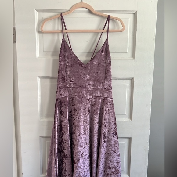 Purple Velvet Spaghetti strapped, V neck dress. Never been worn. Size XL. - Picture 4 of 8